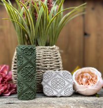 Load image into Gallery viewer, #022-Barb Texture Roller (SHIPS FREE in lower 48)