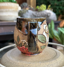 Load image into Gallery viewer, Cottage Bloom M001