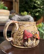 Load image into Gallery viewer, Cottage Bloom M0099