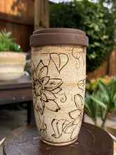 Load image into Gallery viewer, Cottage Bloom T015