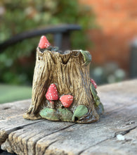 Load image into Gallery viewer, Pre-Order: Wax Melt Tree Stump (SHIPS FREE in lower 48)