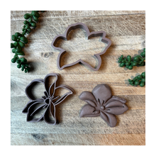Load image into Gallery viewer, Flower Stamp 022