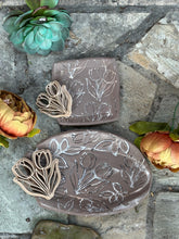 Load image into Gallery viewer, Floral Stamp 033
