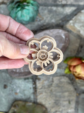 Load image into Gallery viewer, Floral Stamp 030
