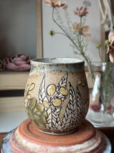 Load image into Gallery viewer, Succulent Mug M-08
