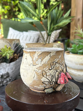 Load image into Gallery viewer, Cottage on the Brae - Planter  M-14
