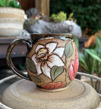 Load image into Gallery viewer, Cottage Bloom M001
