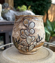 Load image into Gallery viewer, Cottage Bloom M003
