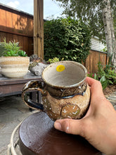 Load image into Gallery viewer, Cottage Bloom M005
