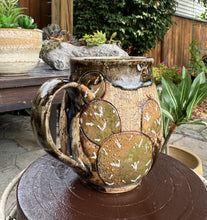 Load image into Gallery viewer, Cottage Bloom M005
