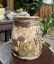Load image into Gallery viewer, Cottage Bloom M006
