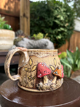 Load image into Gallery viewer, Cottage Bloom M0099
