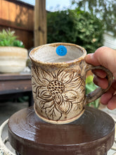 Load image into Gallery viewer, Cottage Bloom M012
