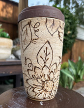 Load image into Gallery viewer, Cottage Bloom T014
