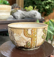 Load image into Gallery viewer, Cottage Bloom Gather Bowl B002
