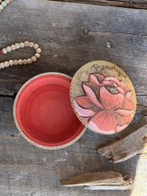 Load image into Gallery viewer, K-3 Flora Keeper
