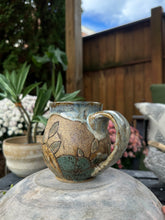 Load image into Gallery viewer, 5 Autum Blush Pumpkin Mug
