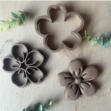 Load image into Gallery viewer, Flower Stamp 017
